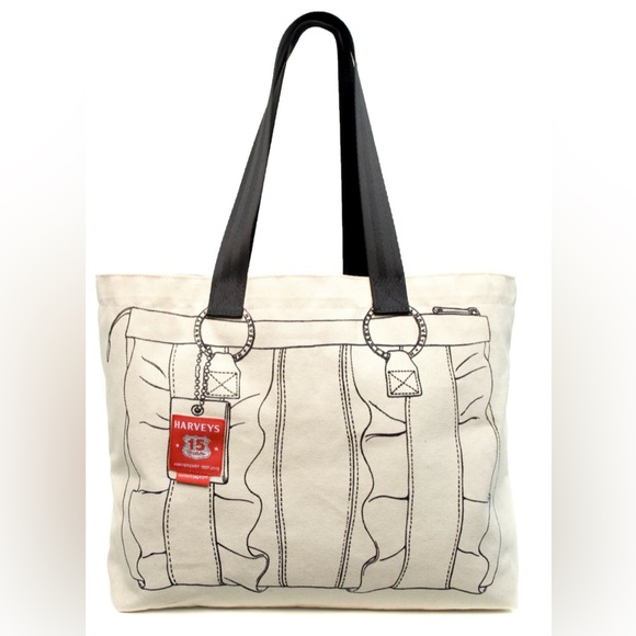 NWOT Harveys 15th Anniversary Tromp L'Oeil Tote - SHIPS NEXT DAY!!! - Picture 6 of 8